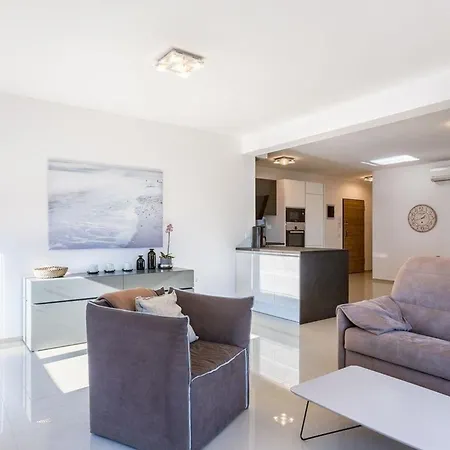 Ferienwohnung Fur 8 Personen Ca 120 Qm In Medulin, Istrien Sudkuste Von Istrien Lejlighed