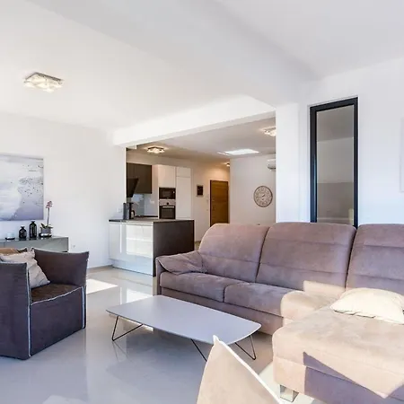 Ferienwohnung Fur 8 Personen Ca 120 Qm In Medulin, Istrien Sudkuste Von Istrien *