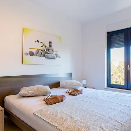 Lejlighed Ferienwohnung Fur 8 Personen Ca 120 Qm In Medulin, Istrien Sudkuste Von Istrien