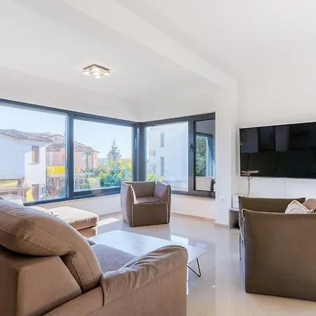 Ferienwohnung Fur 8 Personen Ca 120 Qm In Medulin, Istrien Sudkuste Von Istrien Lejlighed *